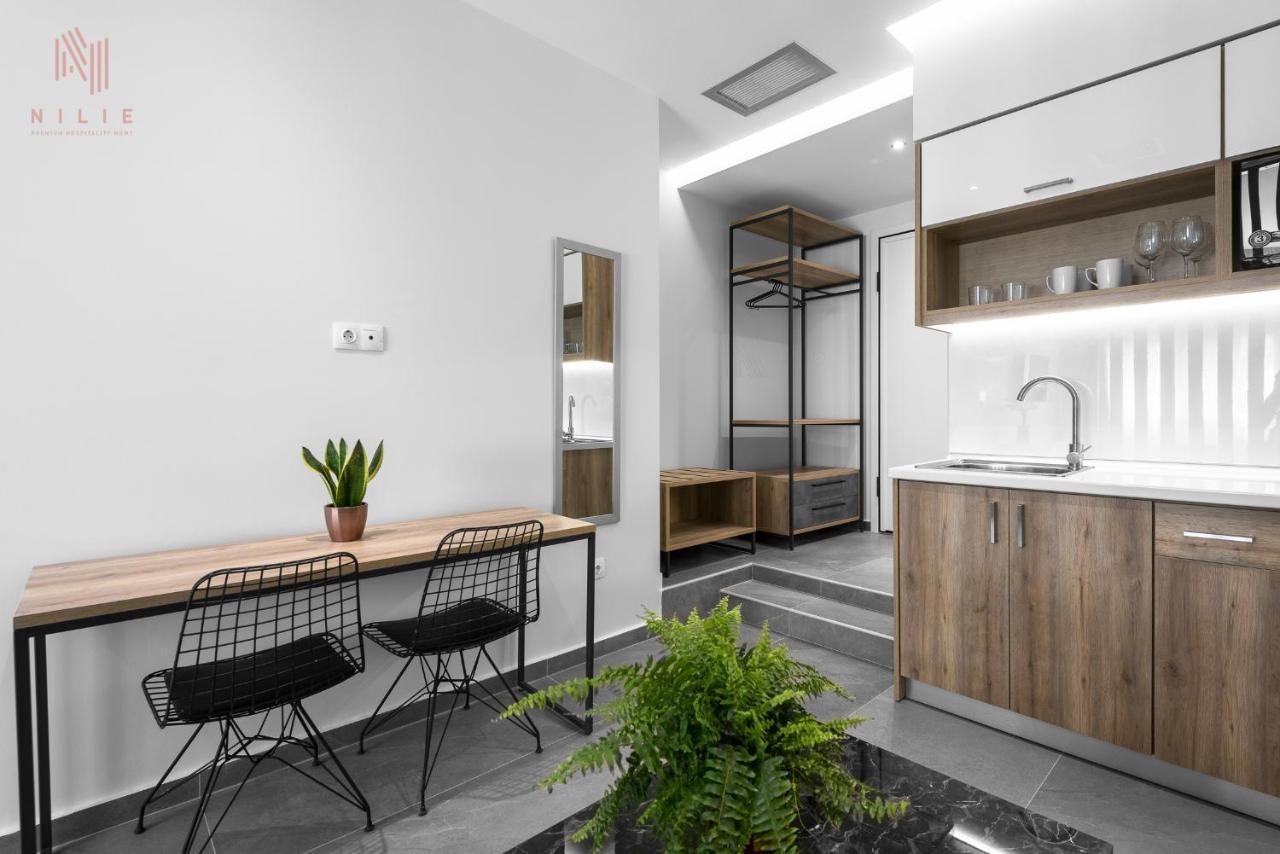 Factory Inn, Nilie Hospitality Mgmt テッサロニキ エクステリア 写真