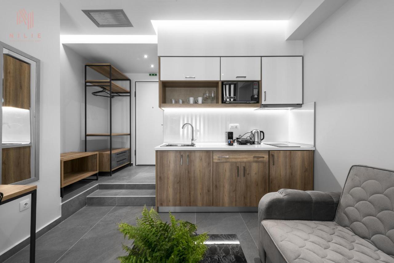 Factory Inn, Nilie Hospitality Mgmt テッサロニキ エクステリア 写真