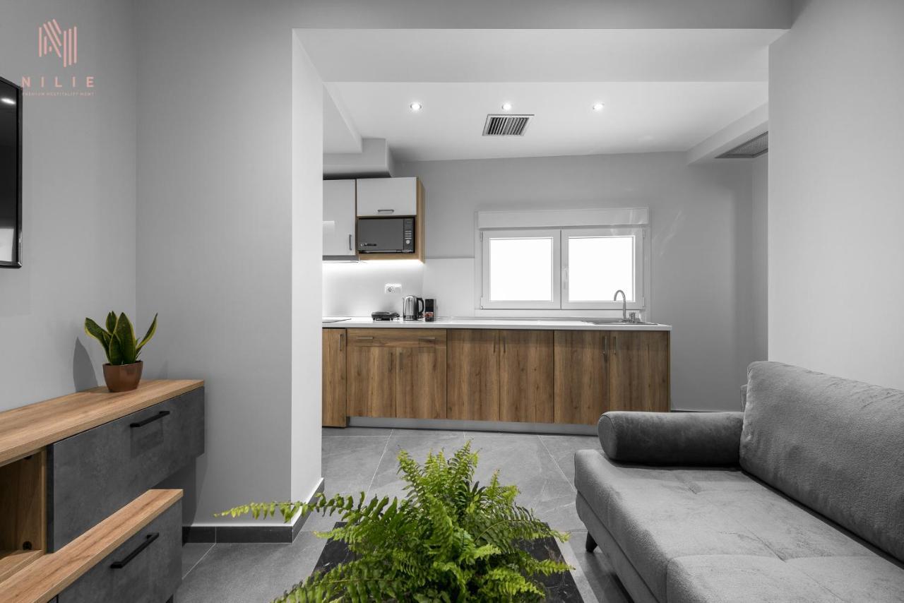Factory Inn, Nilie Hospitality Mgmt テッサロニキ エクステリア 写真